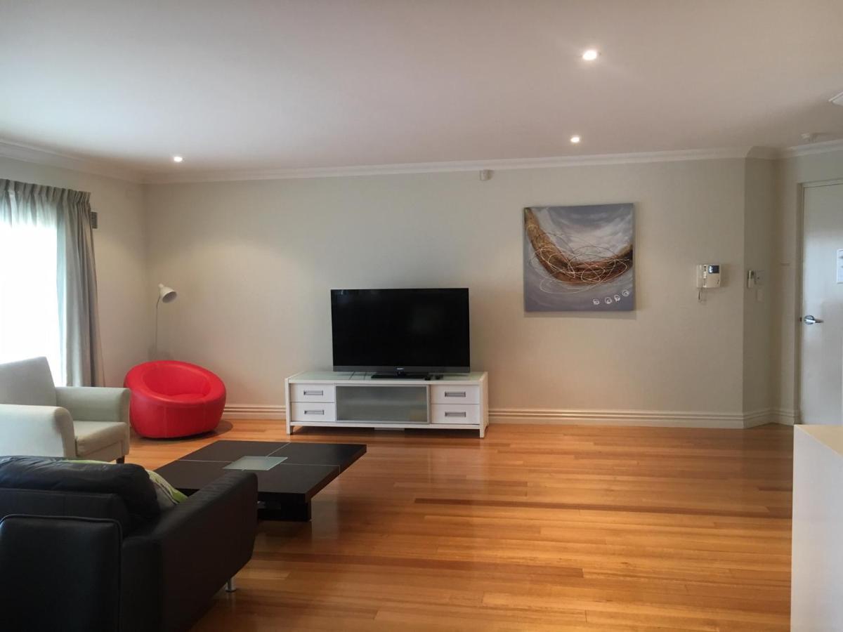 Fremantle Harbourside Apartments מראה חיצוני תמונה